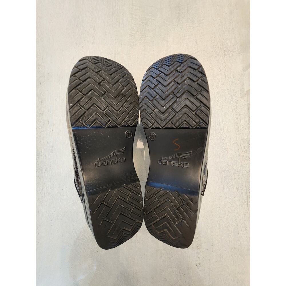 Dansko Women's Clogs Size 39 Textured Leather in Gray - Picture 7 of 8